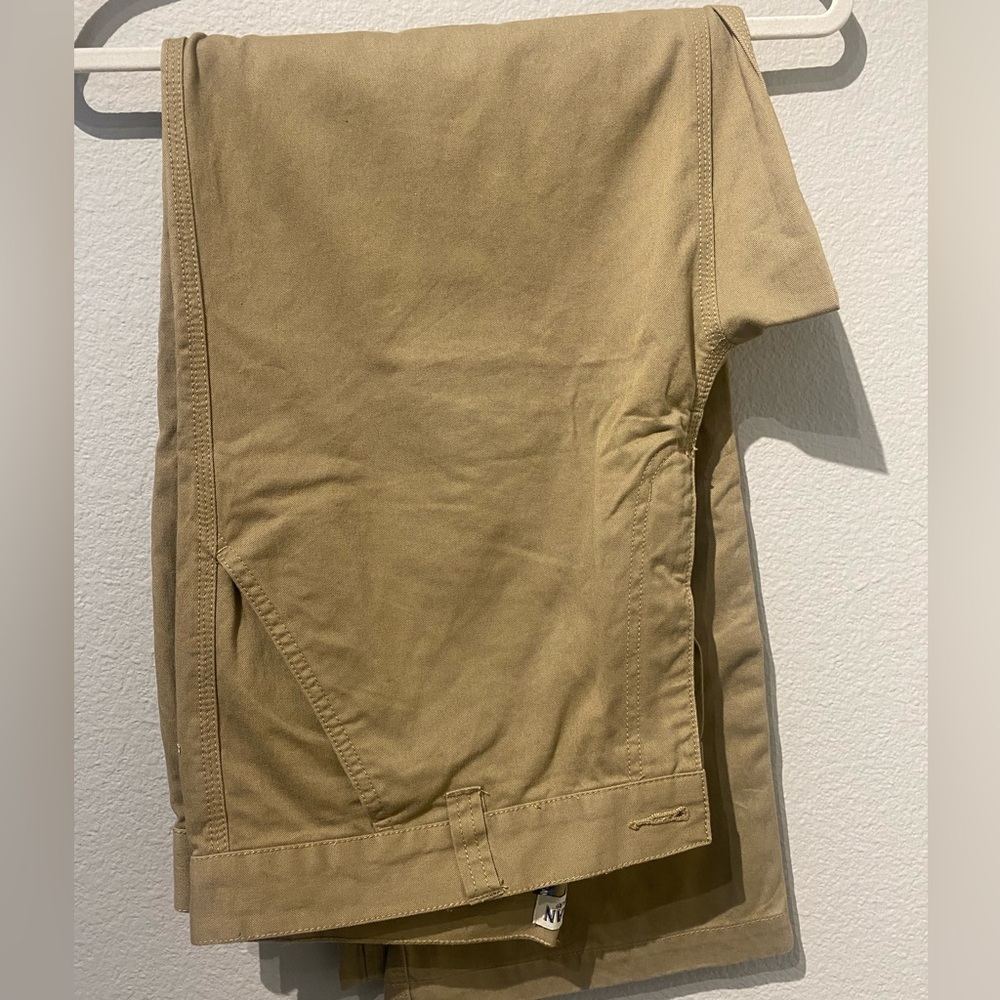 Men’s Magellan active wear pants. 100% cotton.